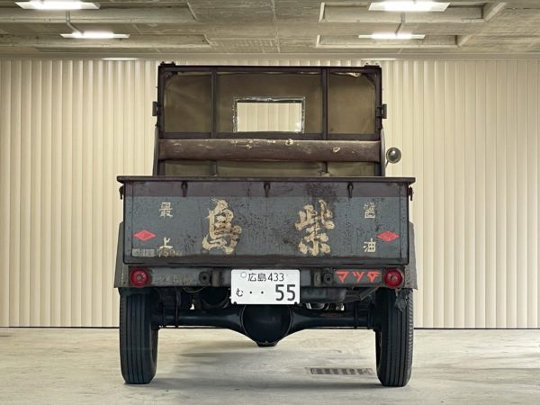 写真：三輪トラック ／ バタンコ